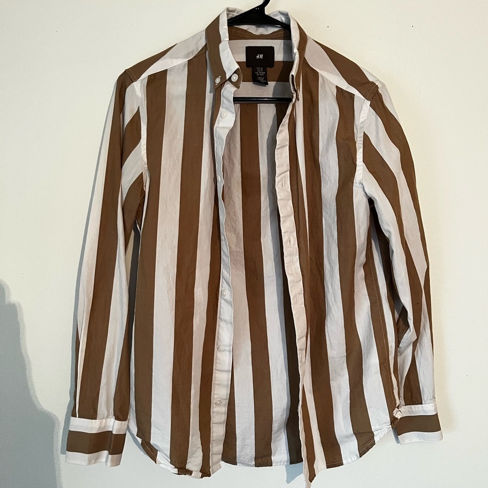 h&m stylish aesthetic button up